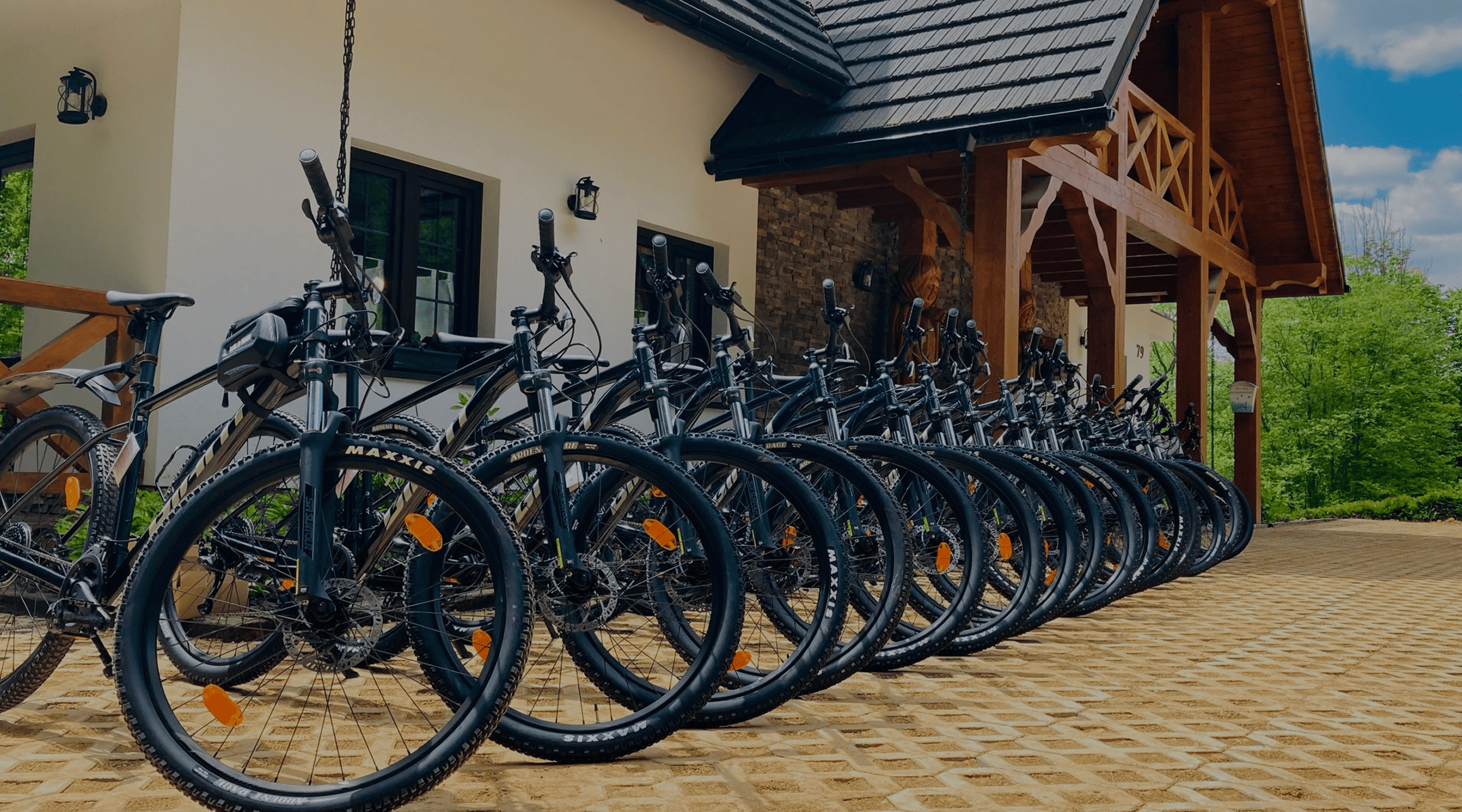 Rowery górskie gotowe do drogi – aktywny wypoczynek w Beskidzie Niskim