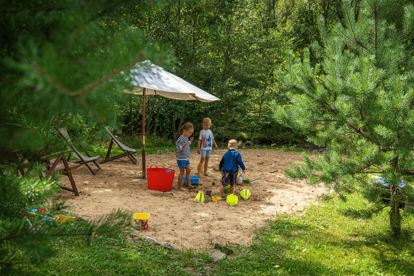 Dzieci 32 zabawa piaskowica agroturystyka tarninowe wzgorze 2