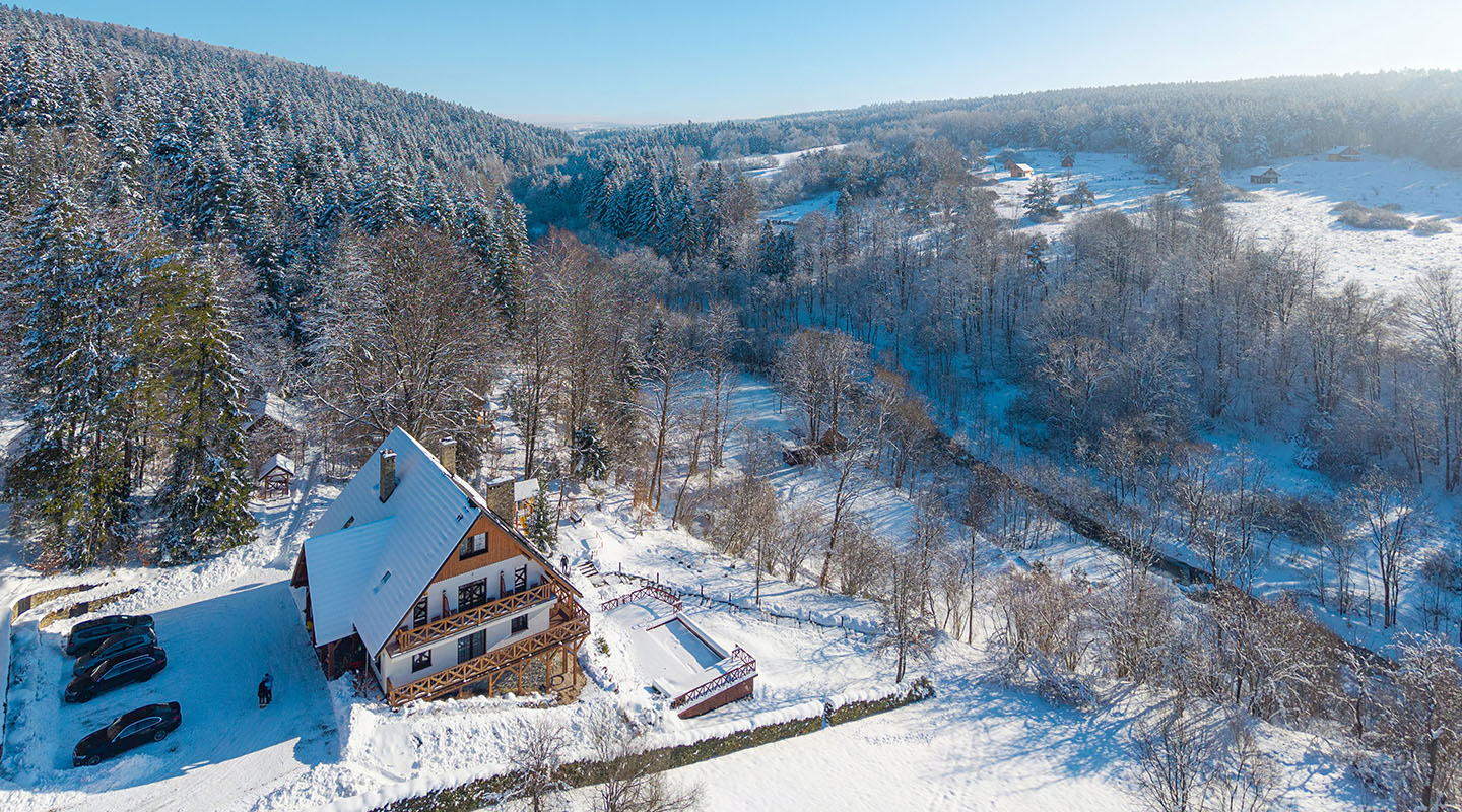 Cennik 7 Widok na noclegi w górach w Tarninowym Wzgórzu, gdzie dostępny jest cennik noclegów